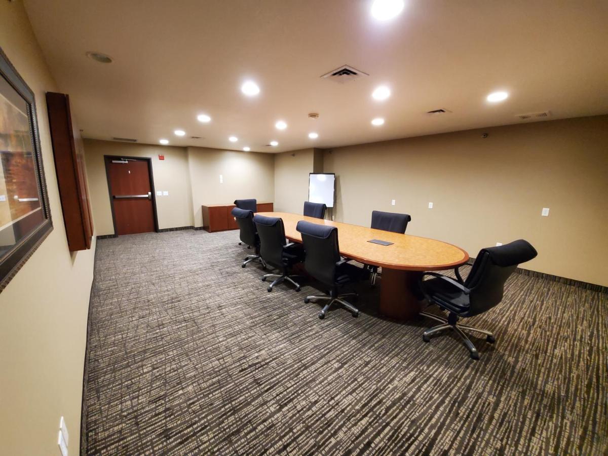 Estherville Hotel & Suites Luaran gambar