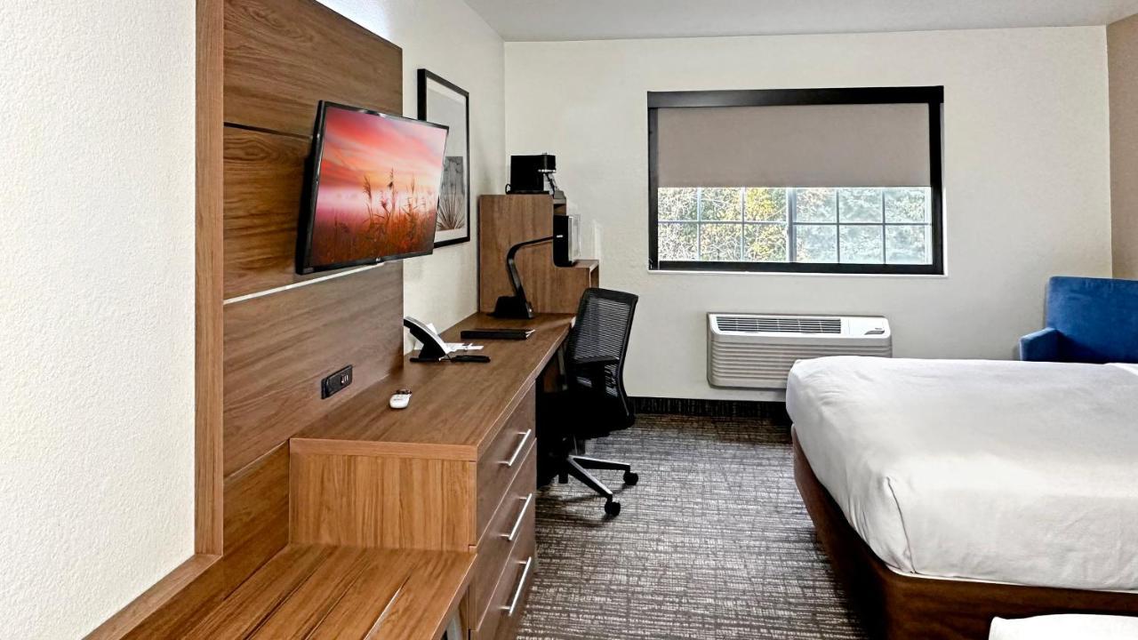 Estherville Hotel & Suites Luaran gambar