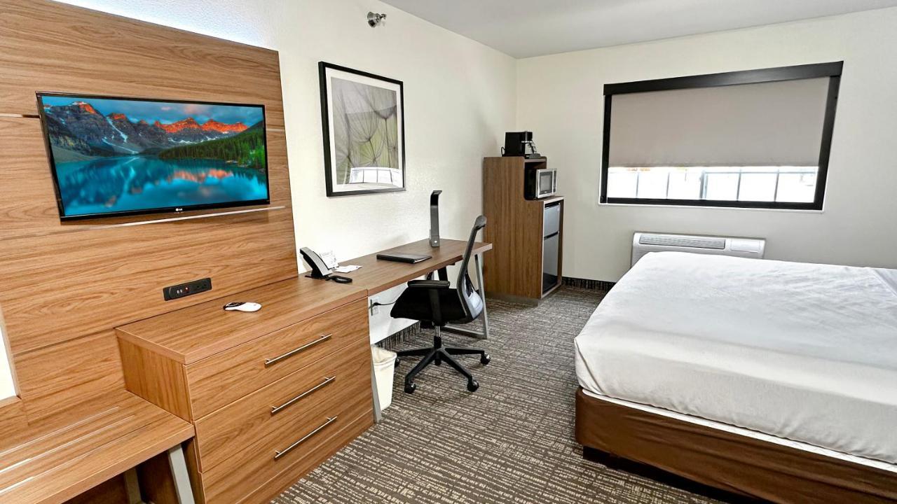 Estherville Hotel & Suites Luaran gambar