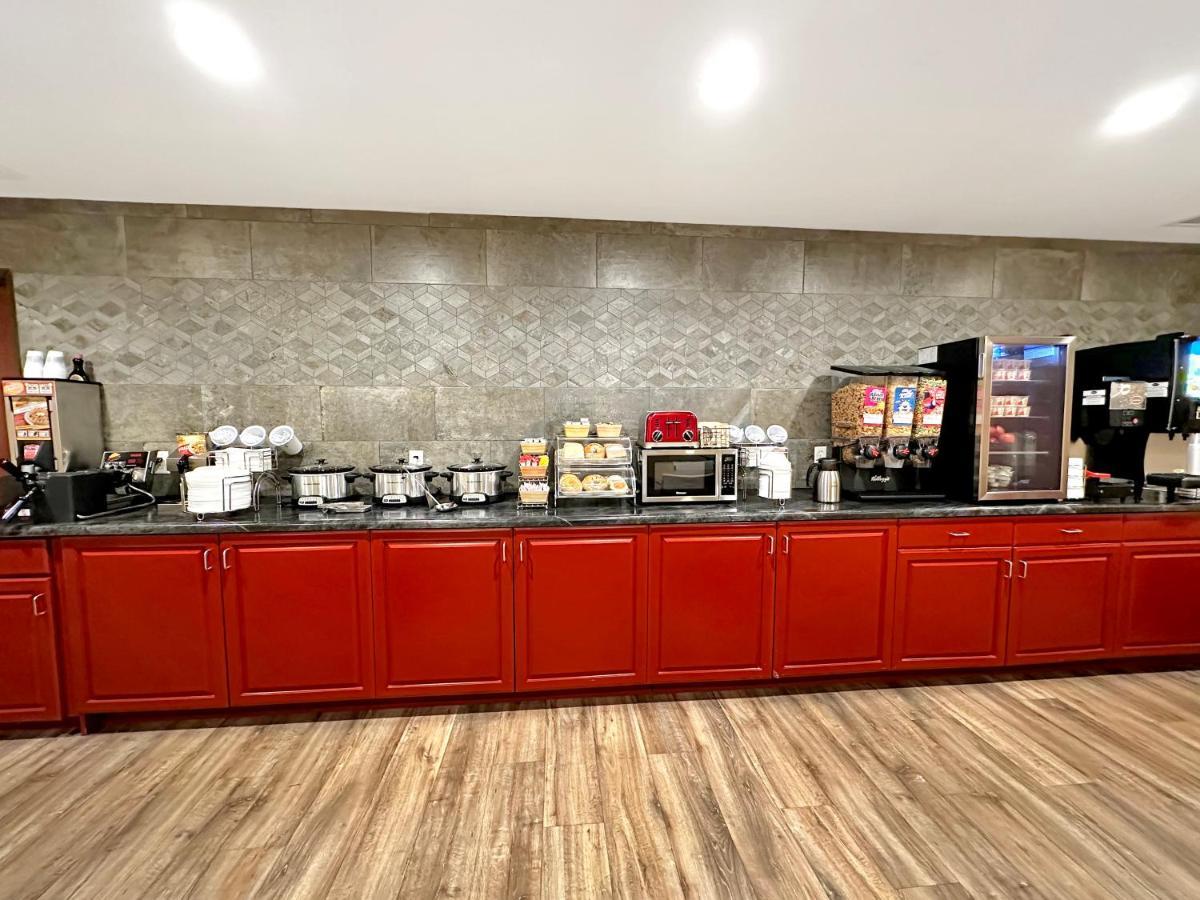 Estherville Hotel & Suites Luaran gambar