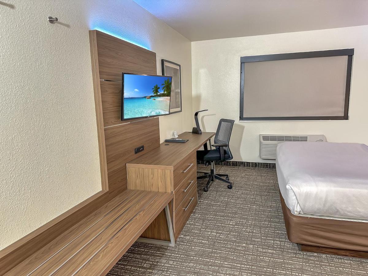 Estherville Hotel & Suites Luaran gambar