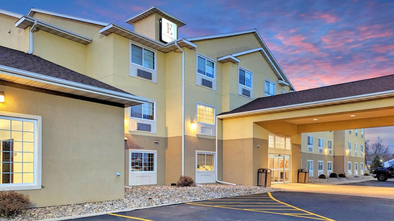 Estherville Hotel & Suites Luaran gambar