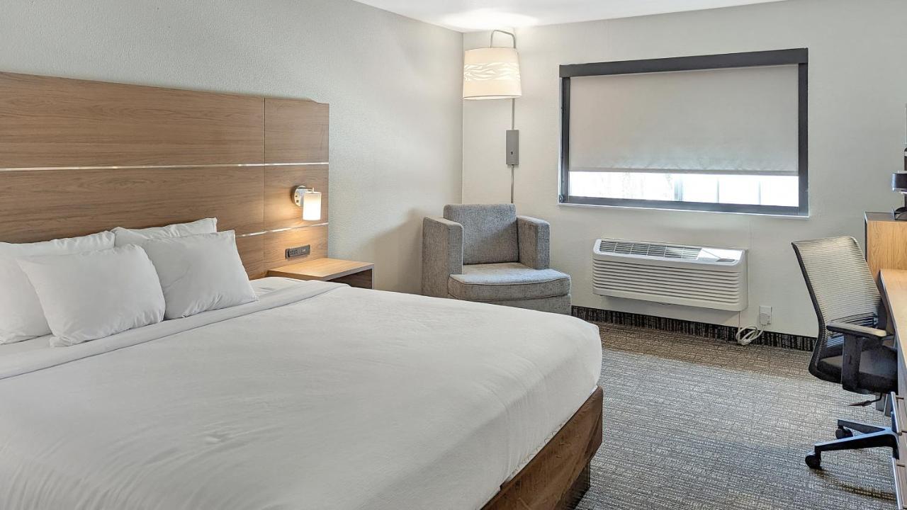 Estherville Hotel & Suites Luaran gambar