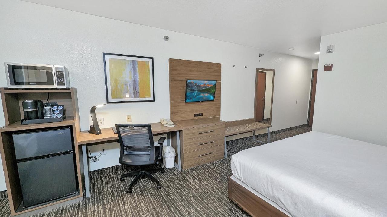 Estherville Hotel & Suites Luaran gambar